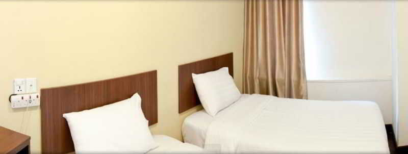 101 Lake View Hotel Пухонг Екстериор снимка