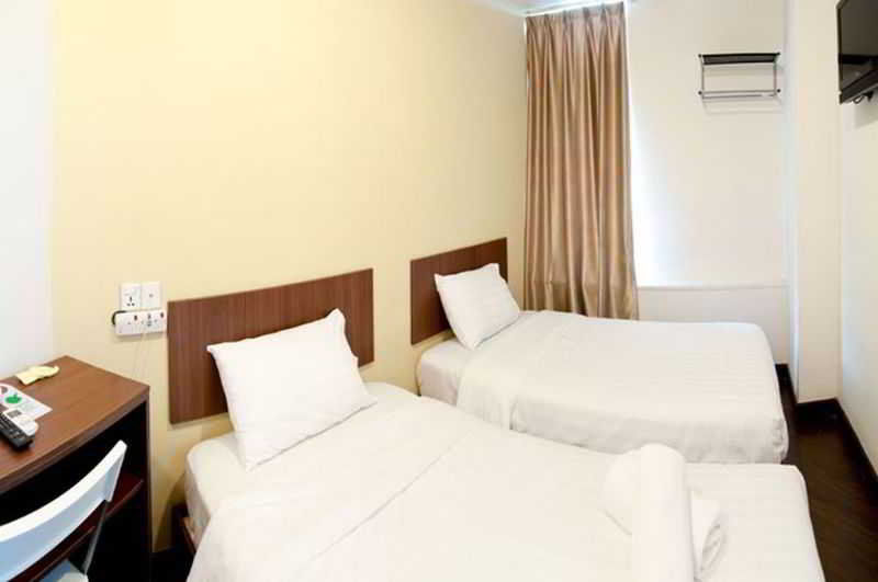 101 Lake View Hotel Пухонг Екстериор снимка