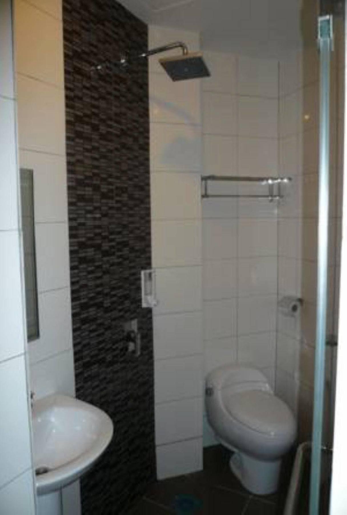 101 Lake View Hotel Пухонг Екстериор снимка