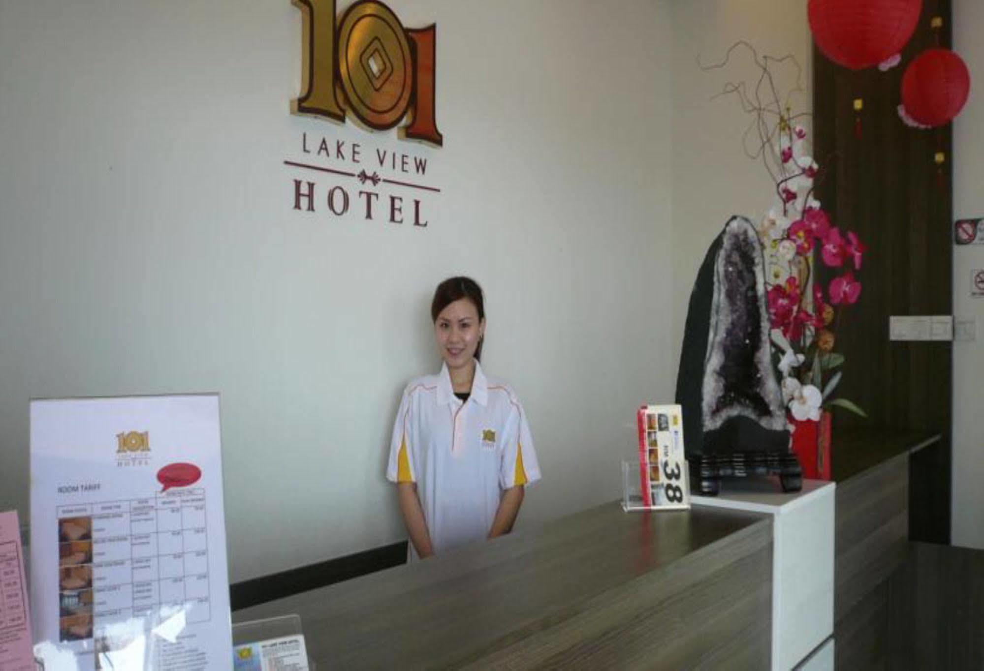 101 Lake View Hotel Пухонг Екстериор снимка