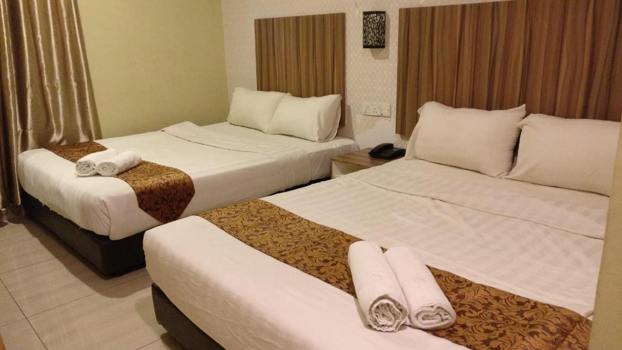101 Lake View Hotel Пухонг Екстериор снимка